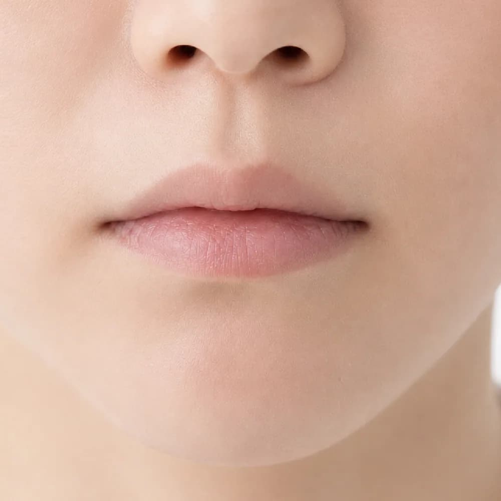 Thin Lips — Undefined Lip Border
